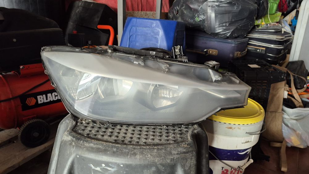 Farol bmw 320d 2015