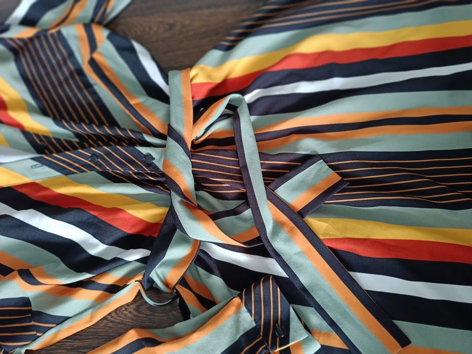 Sukienka w paski Bella Dame Fenimark S długi rękaw