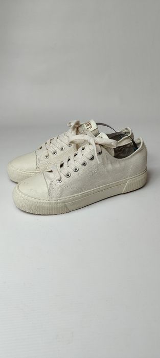 Buty sneakersy trampki damskie Gant Nautilana rozmiar 40 i 41 białe