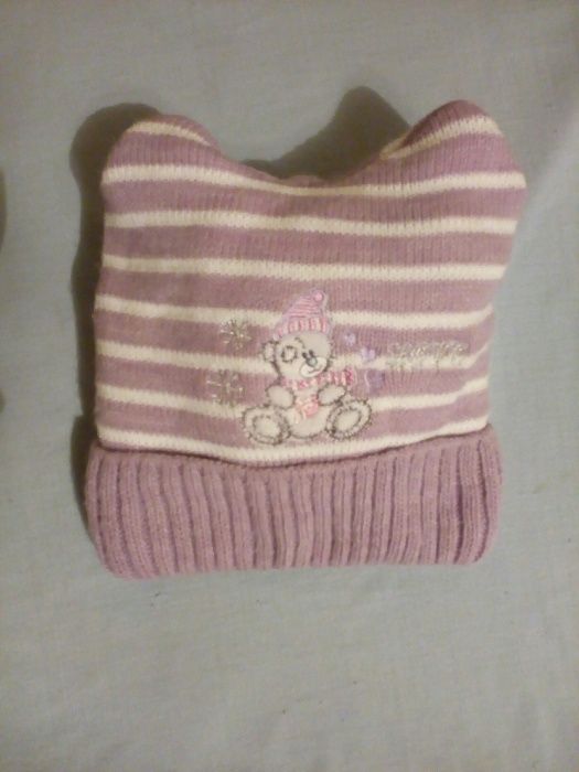 Продам новый зимний комплект - шапочка и шарфик