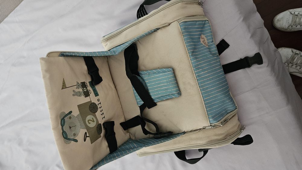 Cadeita mochila criança