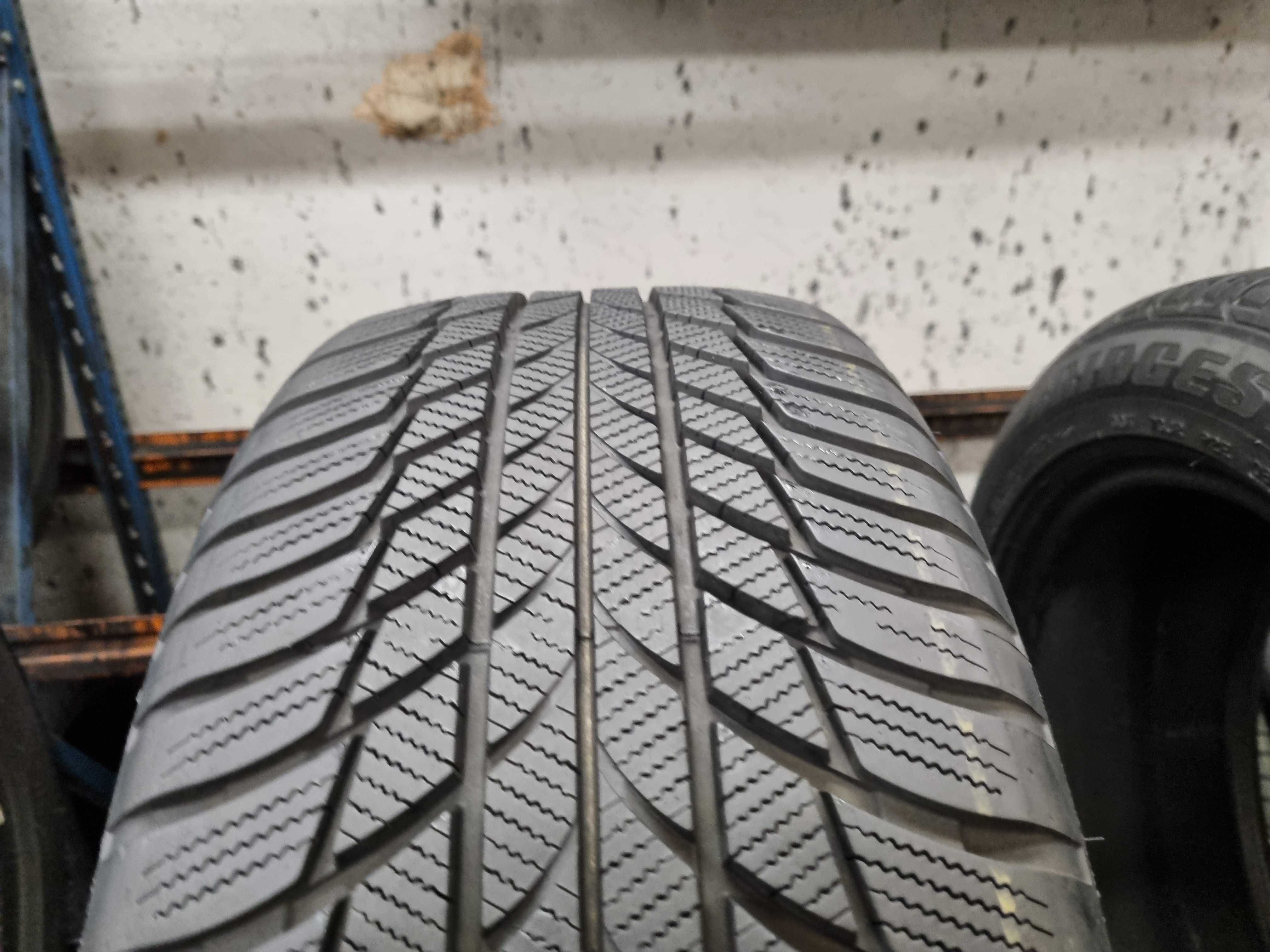 225/50/17 98H Bridgestone Blizzak LM001* Dot.3923R