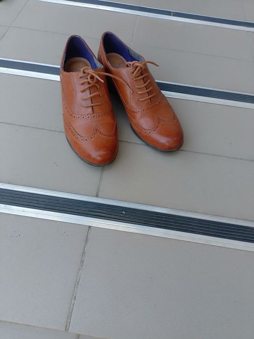 Кеди кросівки сапоги туфлі38, 39,37 розмір