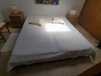 Cama de casal. Óptimo Preço. Bom estado.