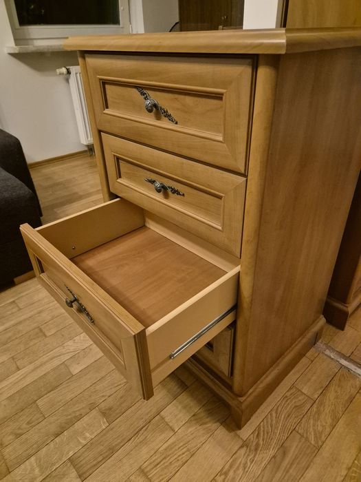 Szafa z szufladami