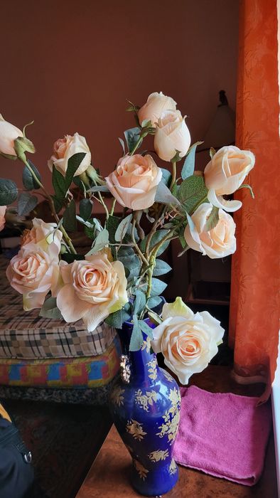 Цветы, как живые. Ткань, пластик. От 200 грн за букет. Самовывоз, нал.