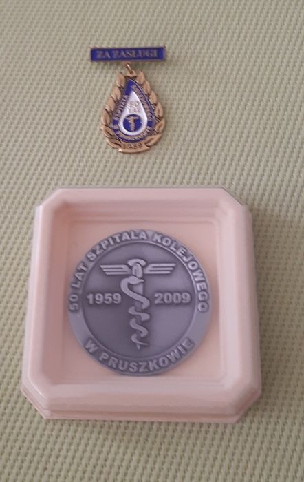 Medal + odznaka - 50 LAT SZPITALA KOLEJOWEGO W PRUSZKOWIE 1959/2009