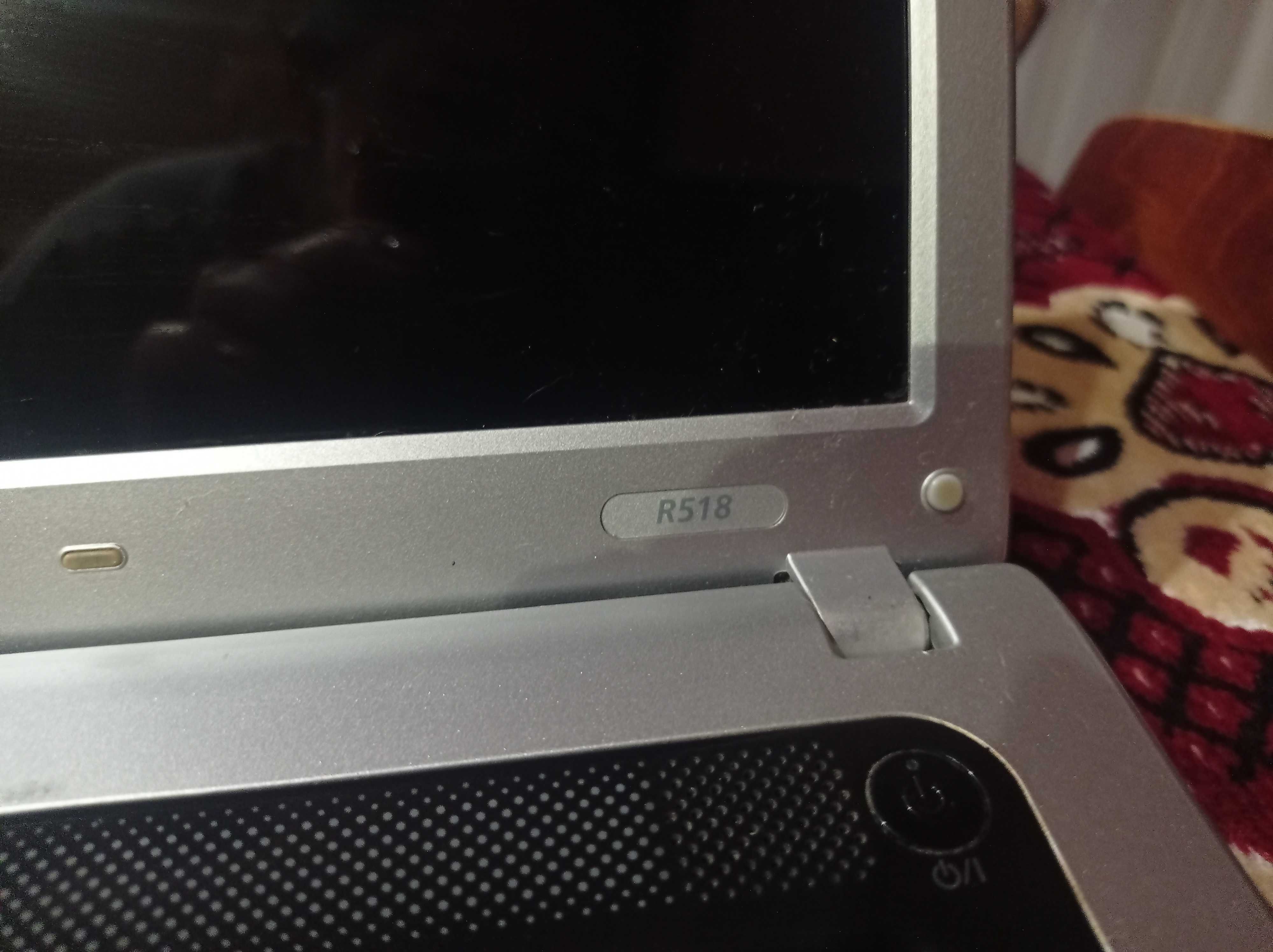 Ноутбук Samsung R518