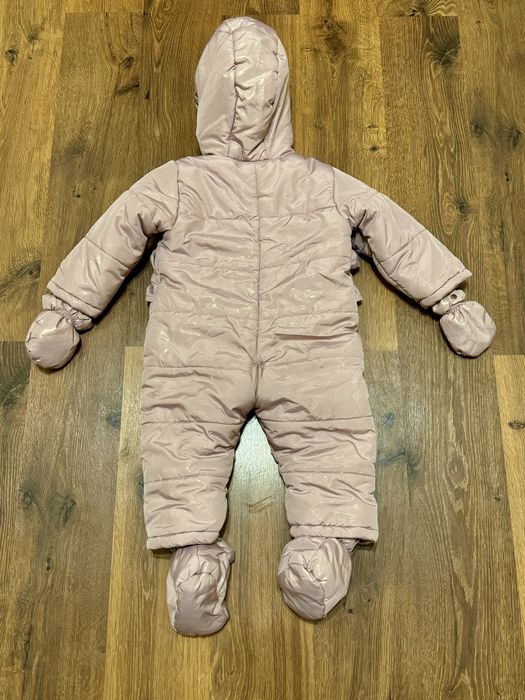 Продам зимний теплый комбинезон на 1-2 года