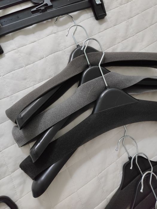 Plastikowe Wieszaki zestaw 30 szt. Czarne przezroczysty organizacja