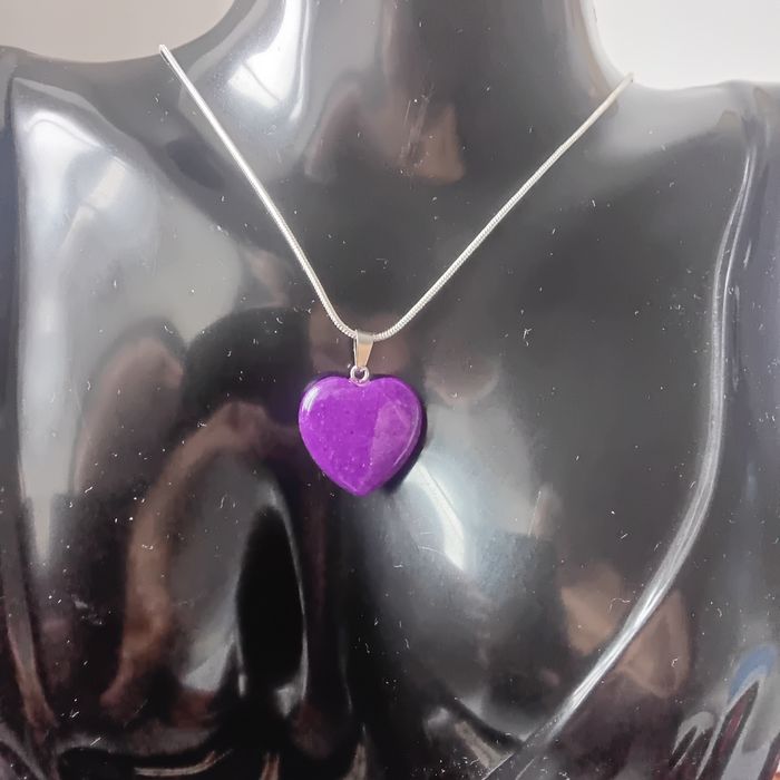 Fio em Prata com Quartzo Facetado em Forma de Coração