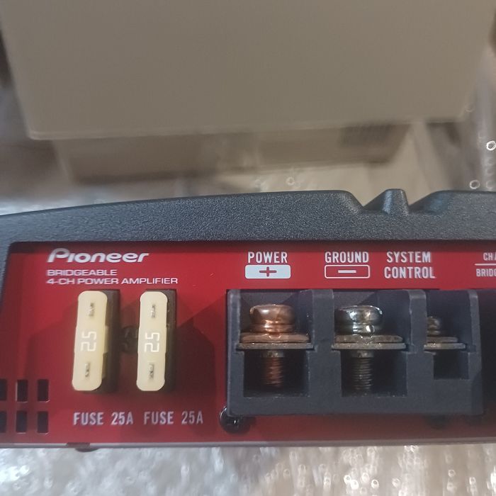 Підсилювач Pioneer