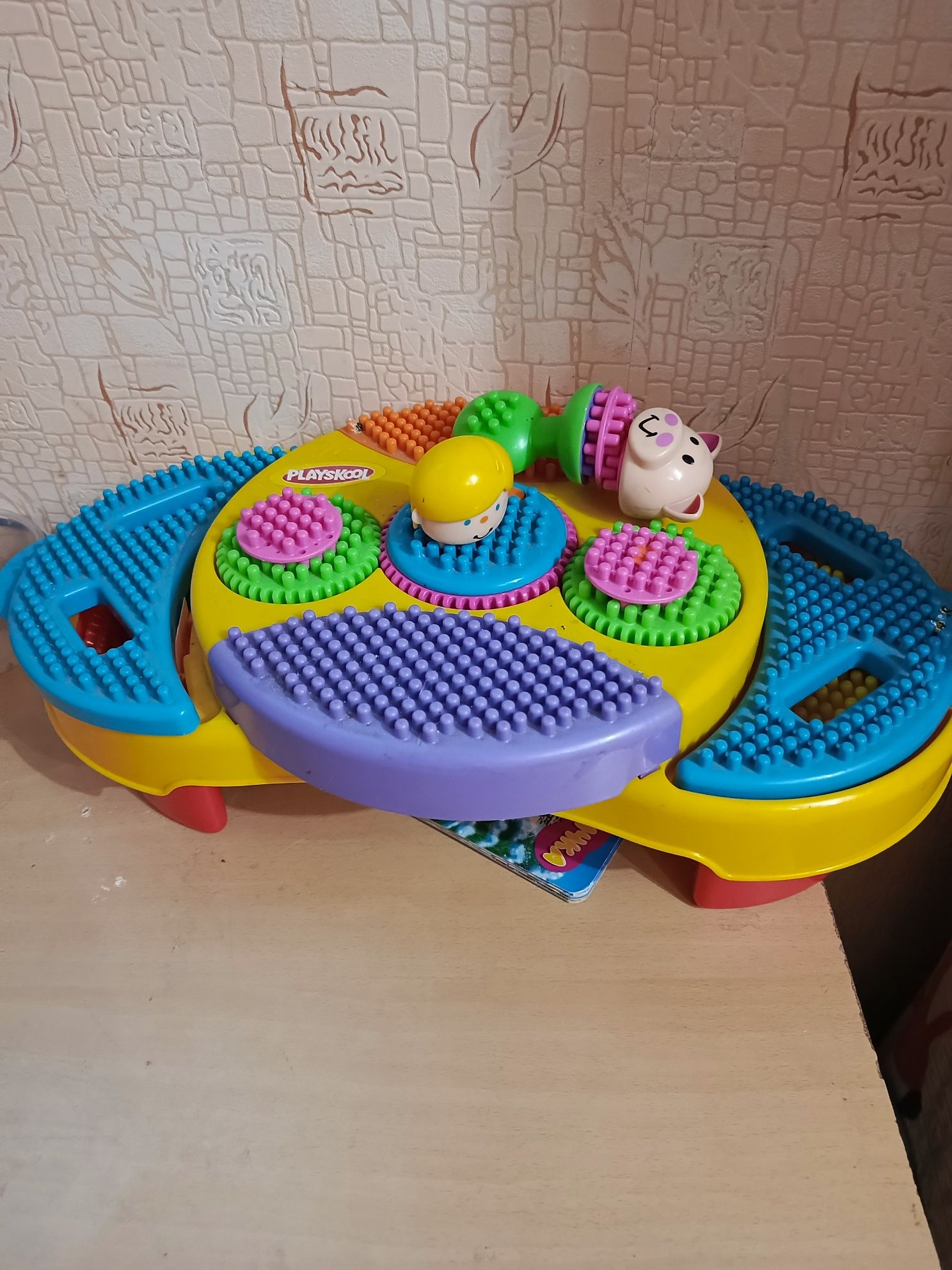 Стол конструктор playskool с деталями для детей