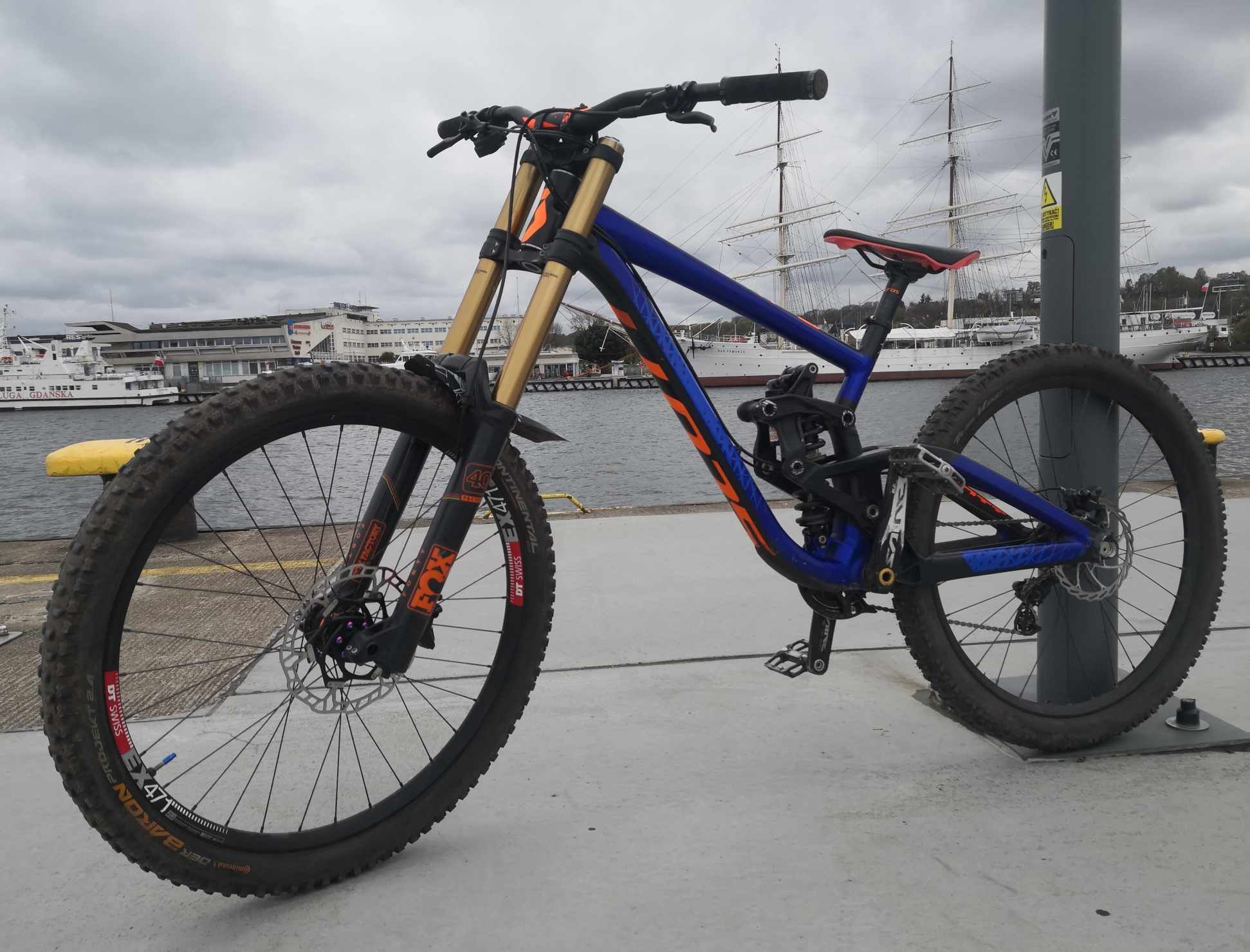 Scott gambler 2016 .ns fuzz .yt tues .norco aurum