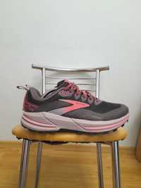 Взуття BROOKS Cascadia 16 Gtx GORE-TEX 120364 1B розмір 40 довж уст 25