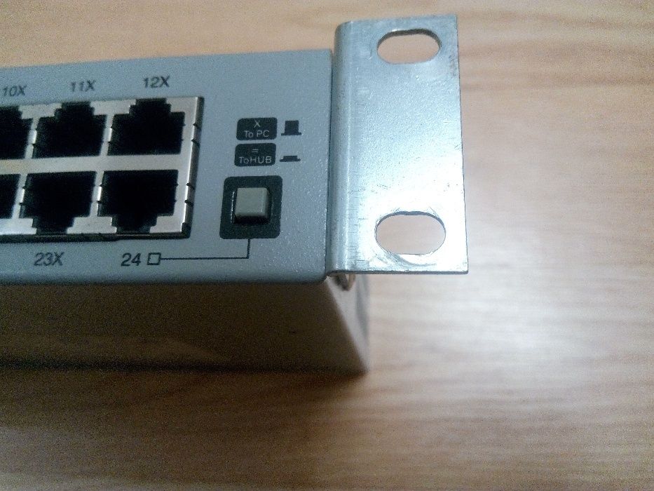 Комутатор  Allied Telesis AT FS724I, 24 ports