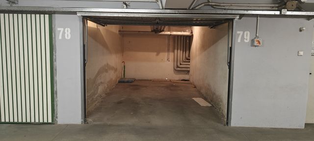 Wynajmę garaż - ulica Strońska, Wrocław