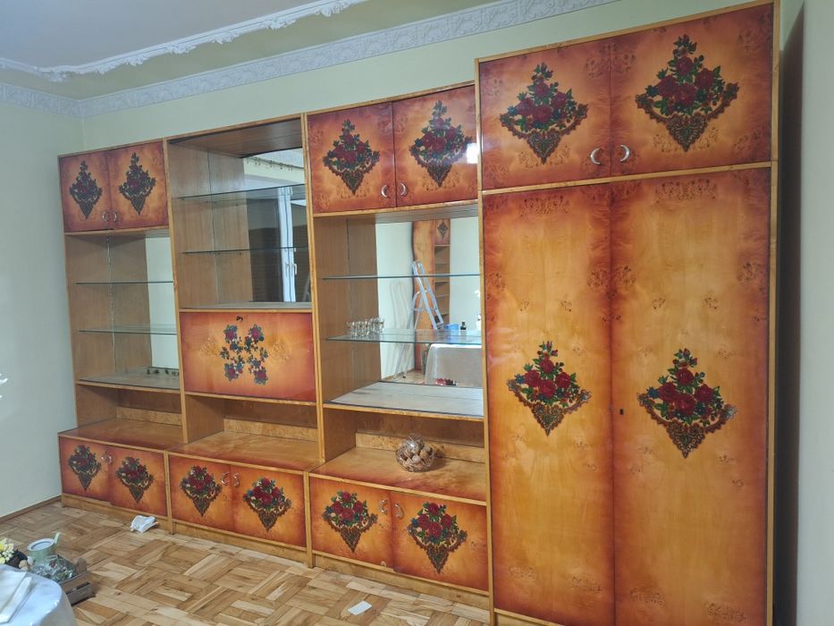 Sprzedam meble lakierowane