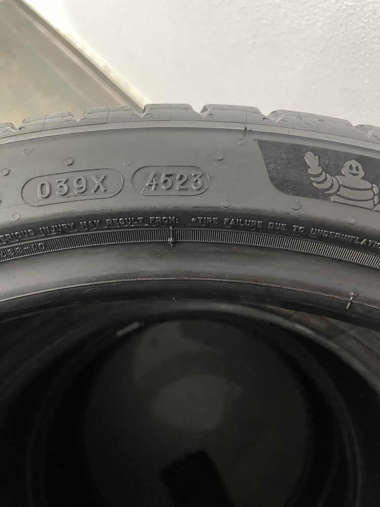 Michelin Pilot Sport 5  / %95 Pouco Uso 255/35/19 ZR