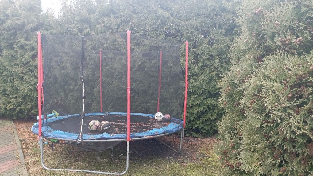 Trampolina 305cm.