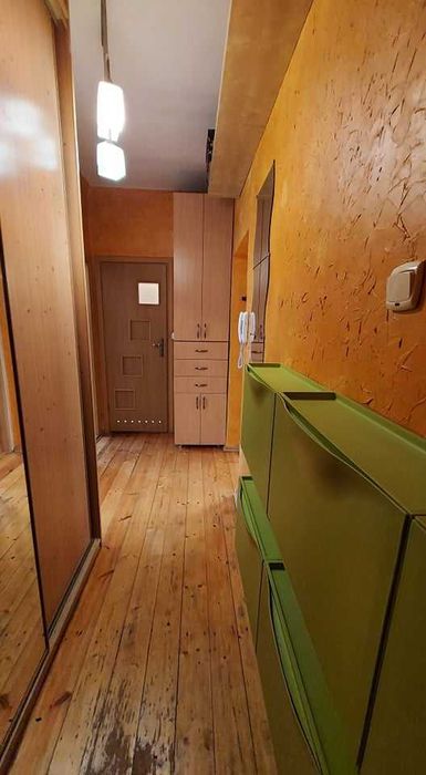 Pokój dla kobiety w mieszkaniu dwupokojowym do wynajęcia