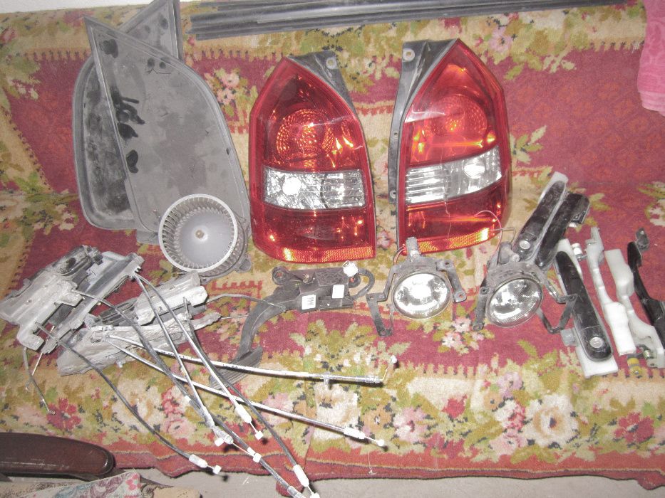 Педаль.замок двери,Hyundai Tucson,стойки Хюндай Туксон 2004-11г.