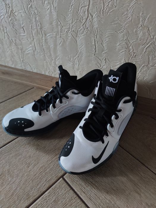 Оригінальні чоловічі кросівки NIKE KD TREY 5 Vii