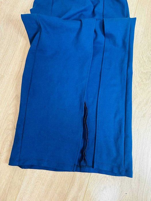 Темно-синя довга сукня ідеально на корпоратив S або невелика М