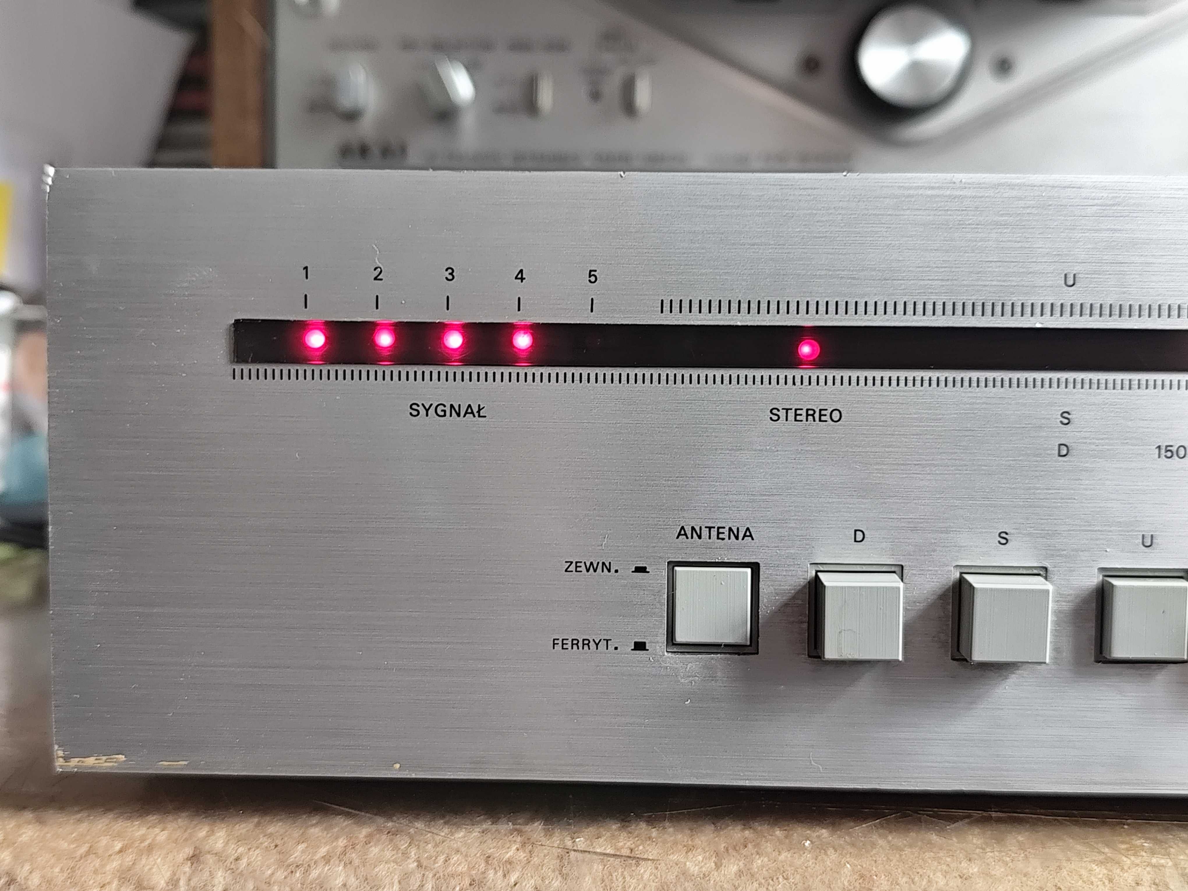 tuner Unitra Faust 205S