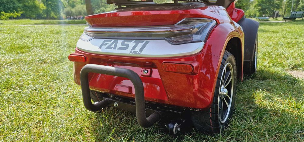 Nowy FASTI MED 4-kołowy pojazd elektryczny ułatwiający poruszanie