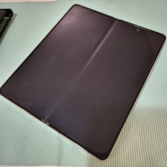 Samsung Z Fold 4