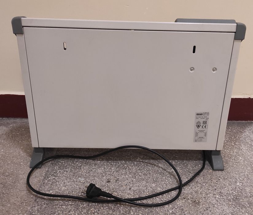 Grzejnik konwekcyjny DeLonghi HN20F