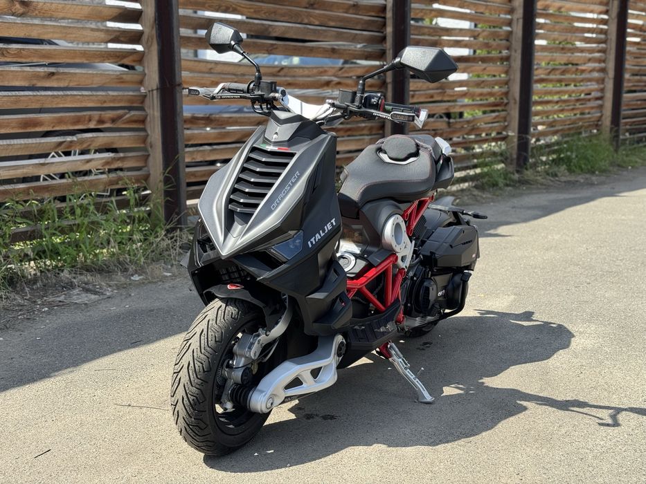 ITALJET Dragster 300 Агресивний Скутер