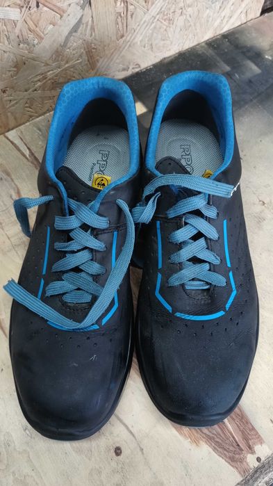 Sprzedam męskie buty robocze