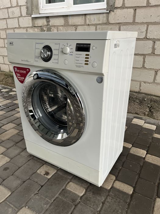 Пральна машинка LG