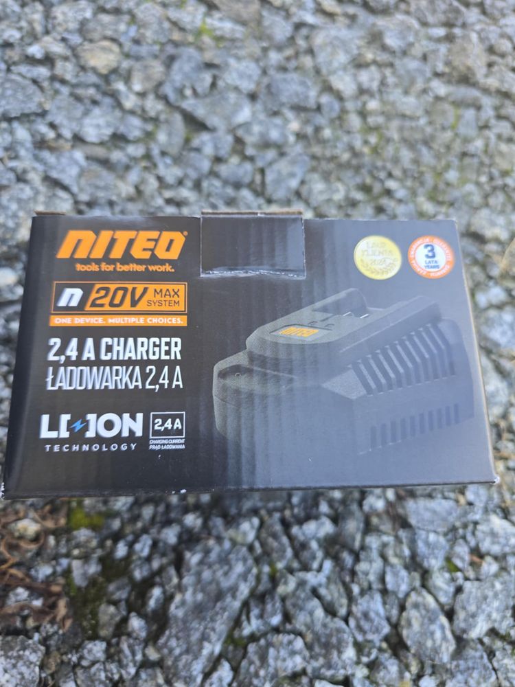 Ładowarka NITEO 2,4A 20v