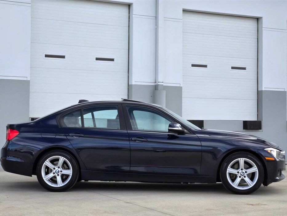BMW 3 Series 328i      2015