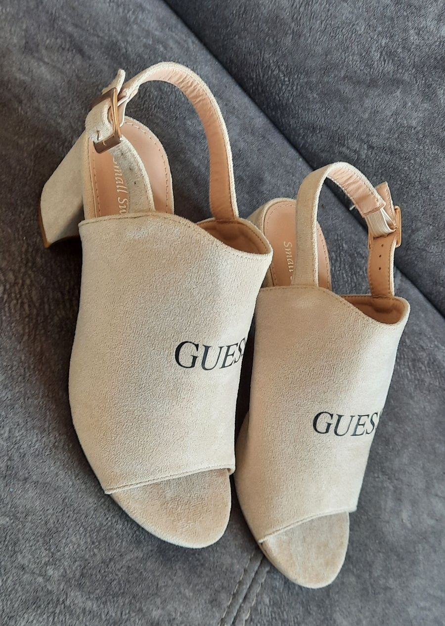 Śliczne damskie buty