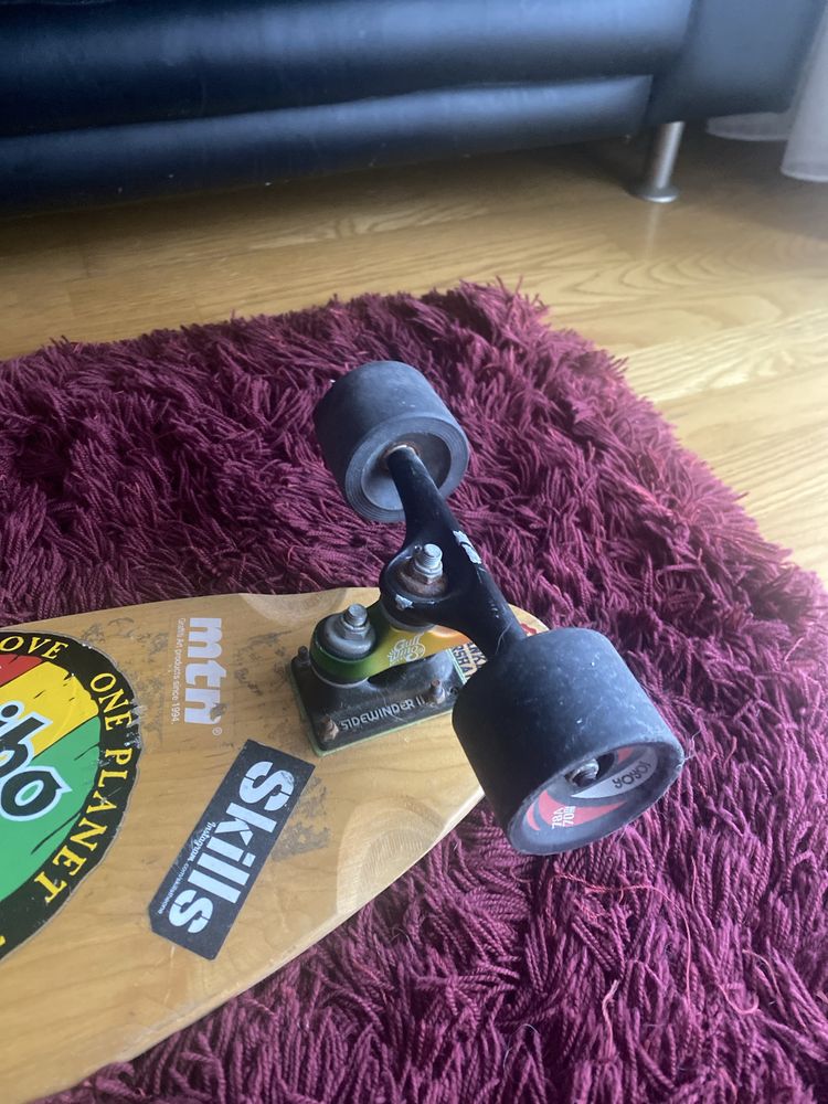 Skate longboard em madeira