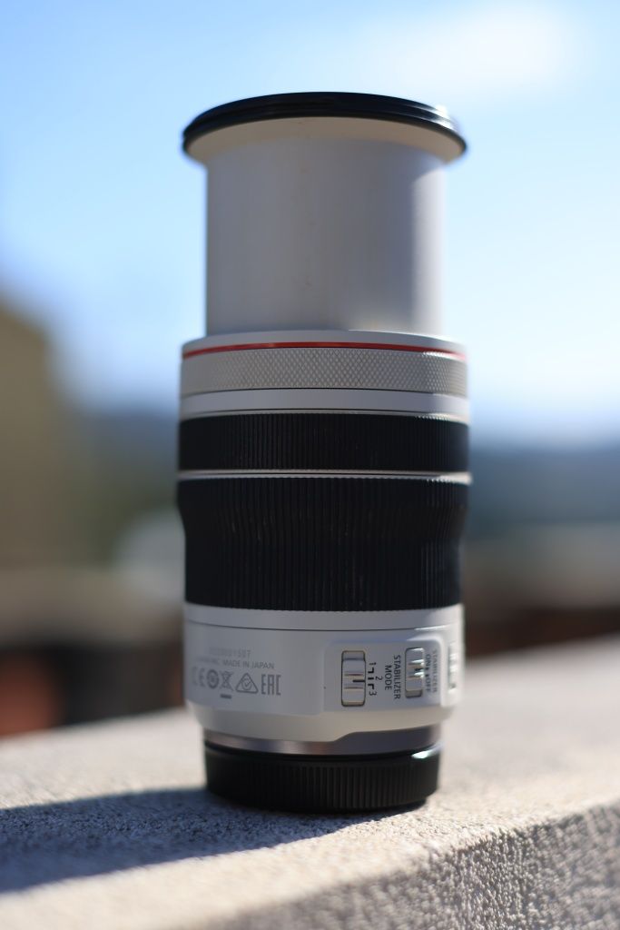 Canon RF 70-200mm f4 L is Usada na caixa.