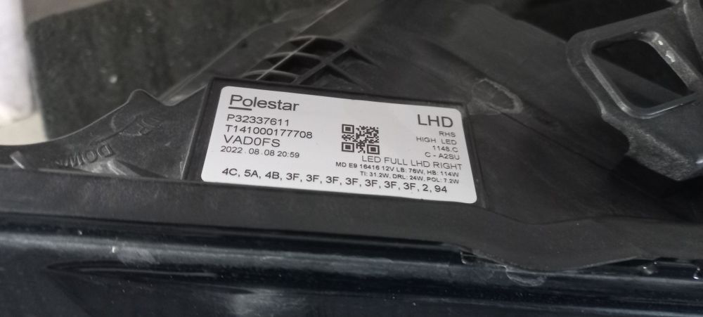 polestar 2 фара ліва права  оригінал.
