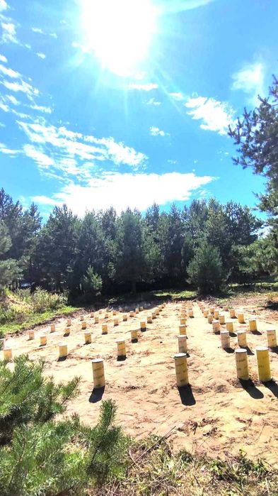 Заливаємо свайний ФУНДАМЕНТ залізобетонний під каркасні будинки