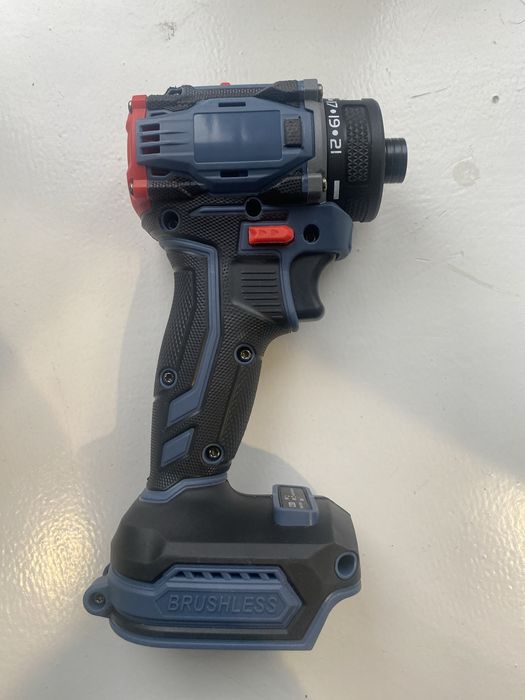 Продам безщітковий шуруповерт