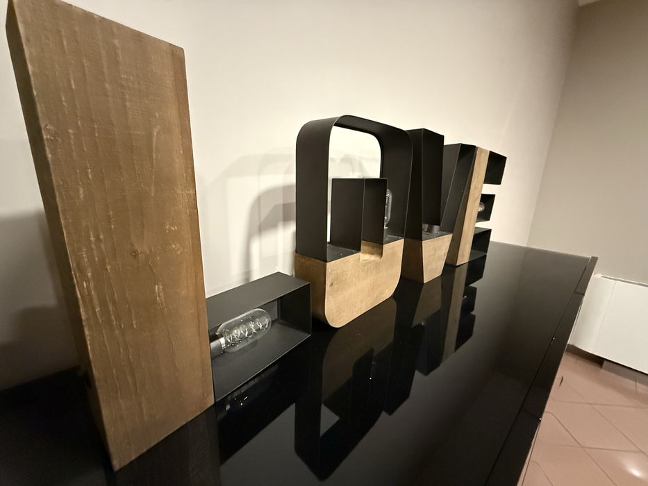 Candeeiros a pilhas LOVE