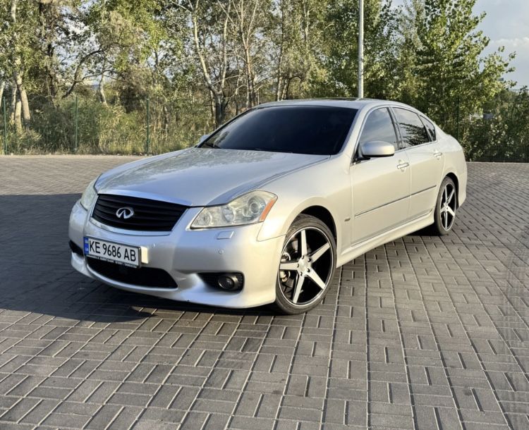 Infiniti m35x 2008року