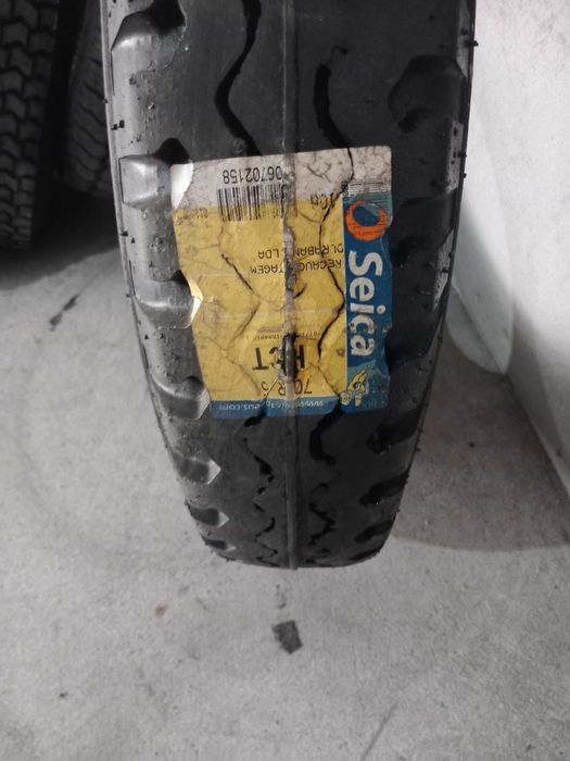 Pneus Novos 7.00R15