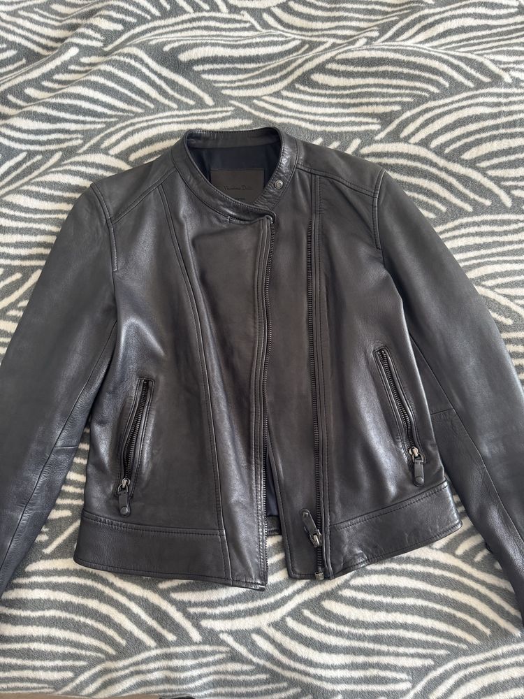 Продам куртку Massimo Dutti