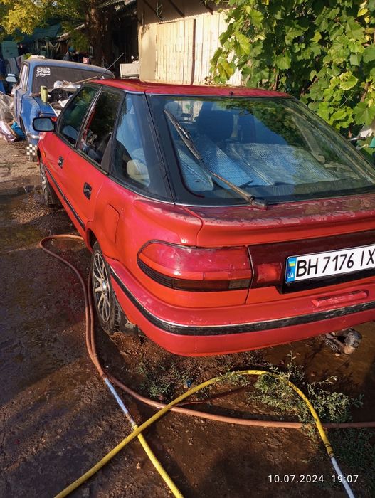 Тойота Корола е90