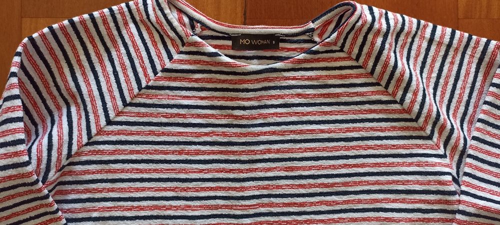 Camisola mangas 3/4, da loja Mo, tamanho S