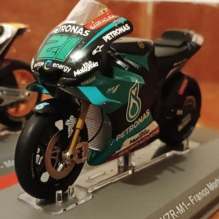 Miniaturas MotoGP Altaya - Escala 1/18